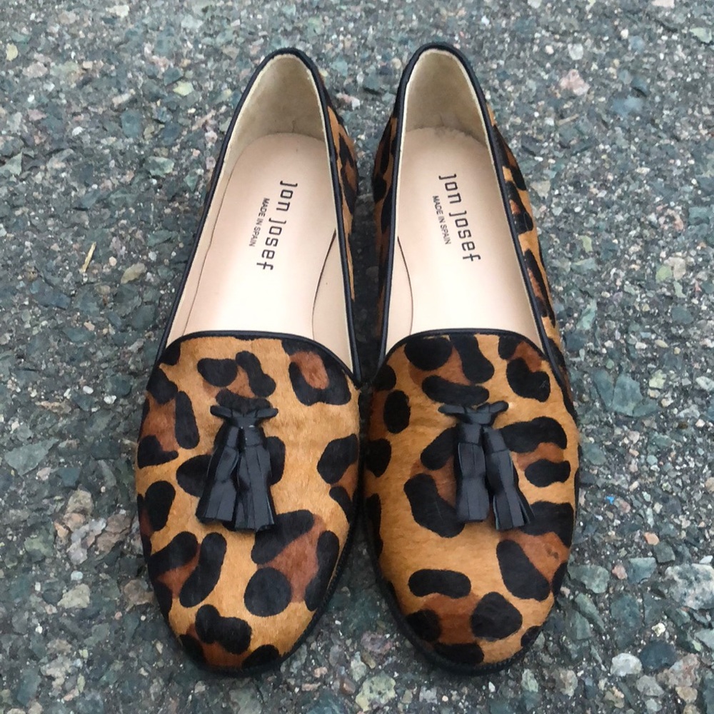 Jon Josef Leopard print Loafers size 6